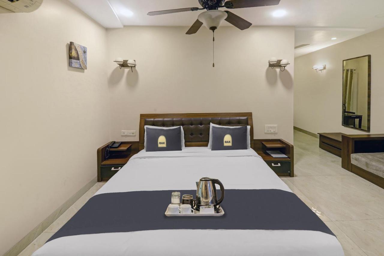 Townhouse Oak Hotel The Sudesh Rāipur Buitenkant foto