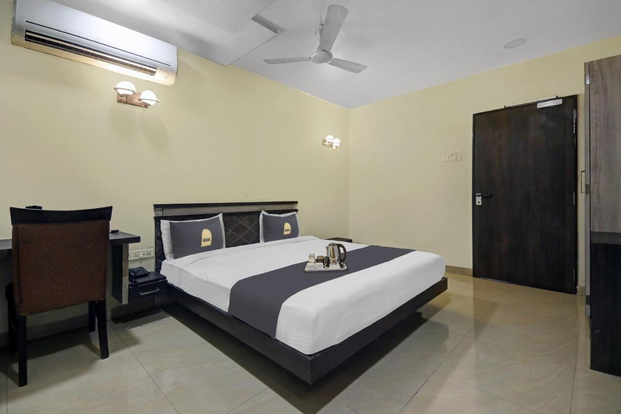 Townhouse Oak Hotel The Sudesh Rāipur Buitenkant foto