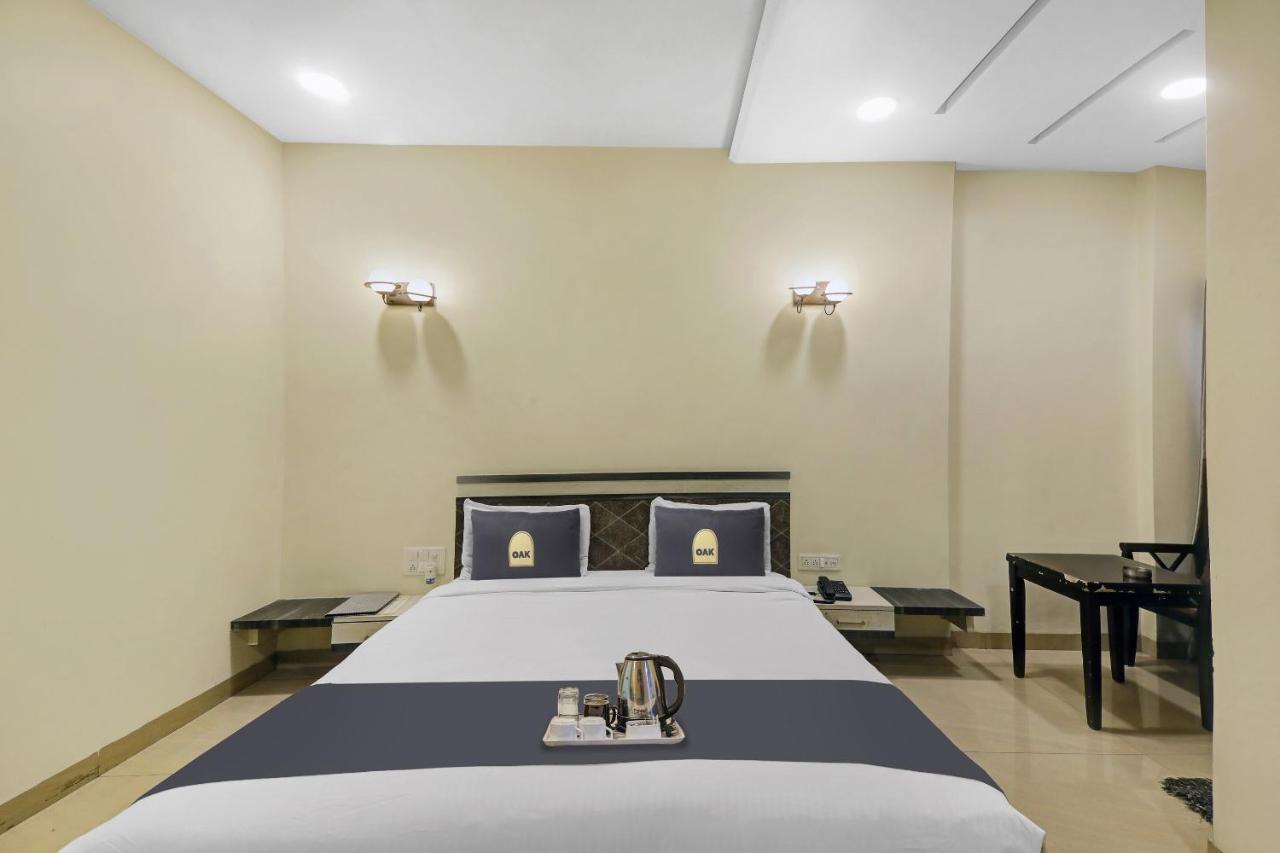Townhouse Oak Hotel The Sudesh Rāipur Buitenkant foto